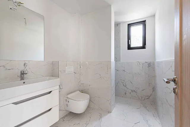 Apartment in Rafailovići mit einer Gesamtfläche von 127 m² plus einer Terrasse von 13 m² — photo 16
